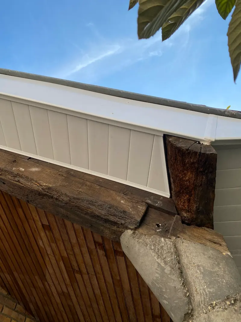 Rénovation des dessous de toit d'une maison individuelle