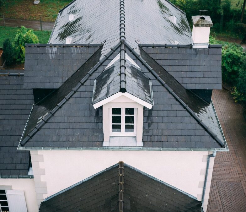 Pourquoi l&rsquo;isolation des combles est la priorité pour votre maison à Pau ?